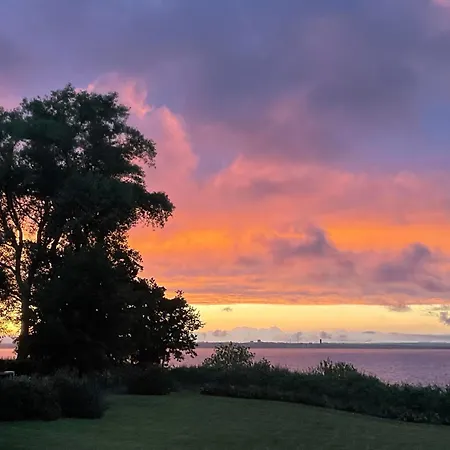 Meerblick-ostsee * Lübeck
